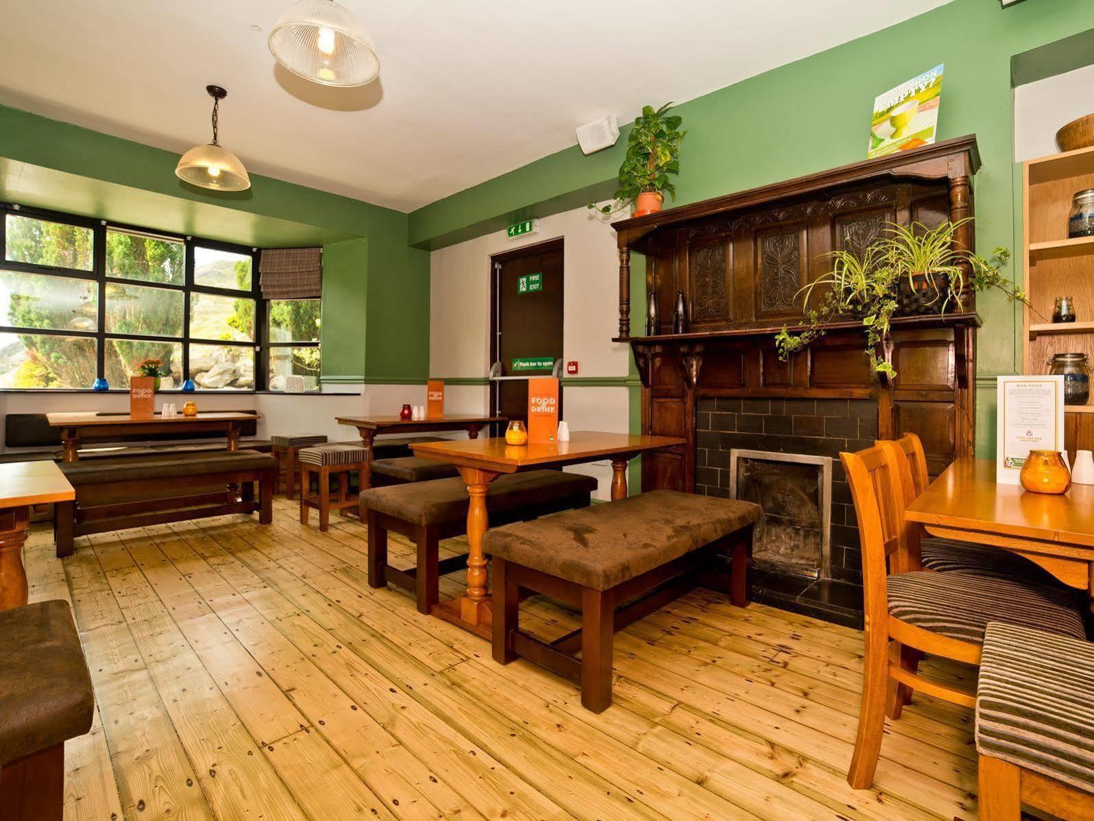 Yha Snowdon Pen-Y-Pass Hostel Ланберис Екстериор снимка