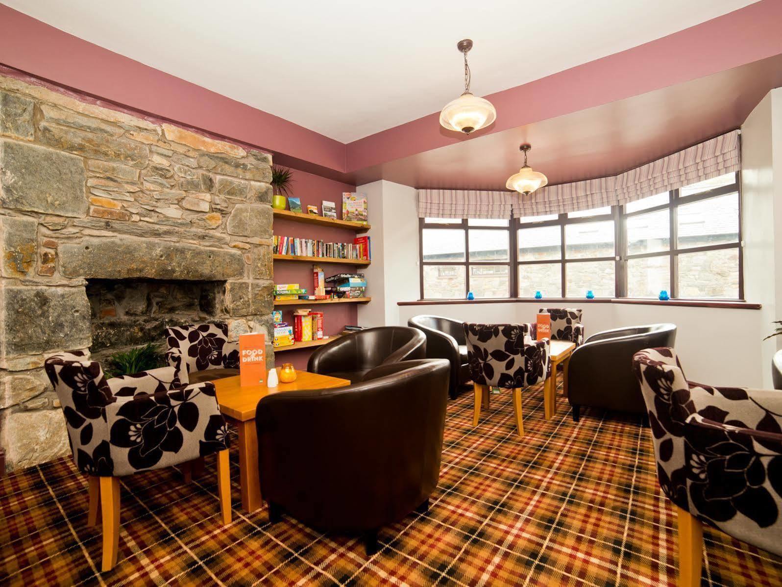 Yha Snowdon Pen-Y-Pass Hostel Ланберис Екстериор снимка