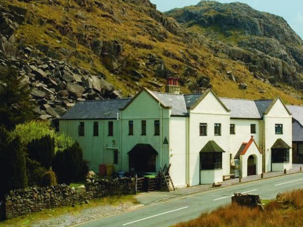 Yha Snowdon Pen-Y-Pass Hostel Ланберис Екстериор снимка